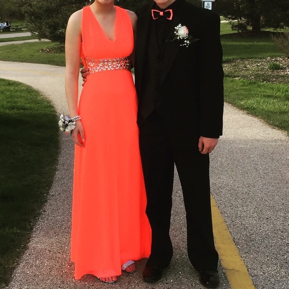 Prom Dress - Picture 1 of 5